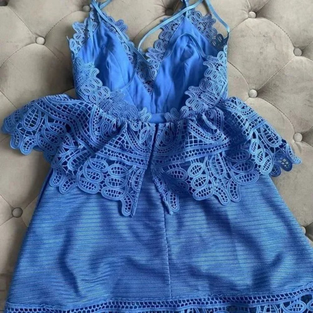 Self Portrait Lace Eyelet Peplum Dress Periwinke Blue, Size 4 - Picture 3 of 4